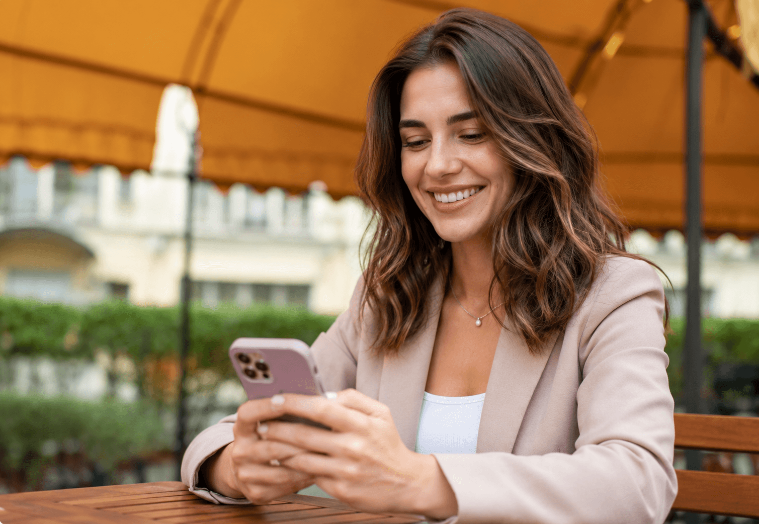 Seguimiento de clientes por WhatsApp: cierra más ventas